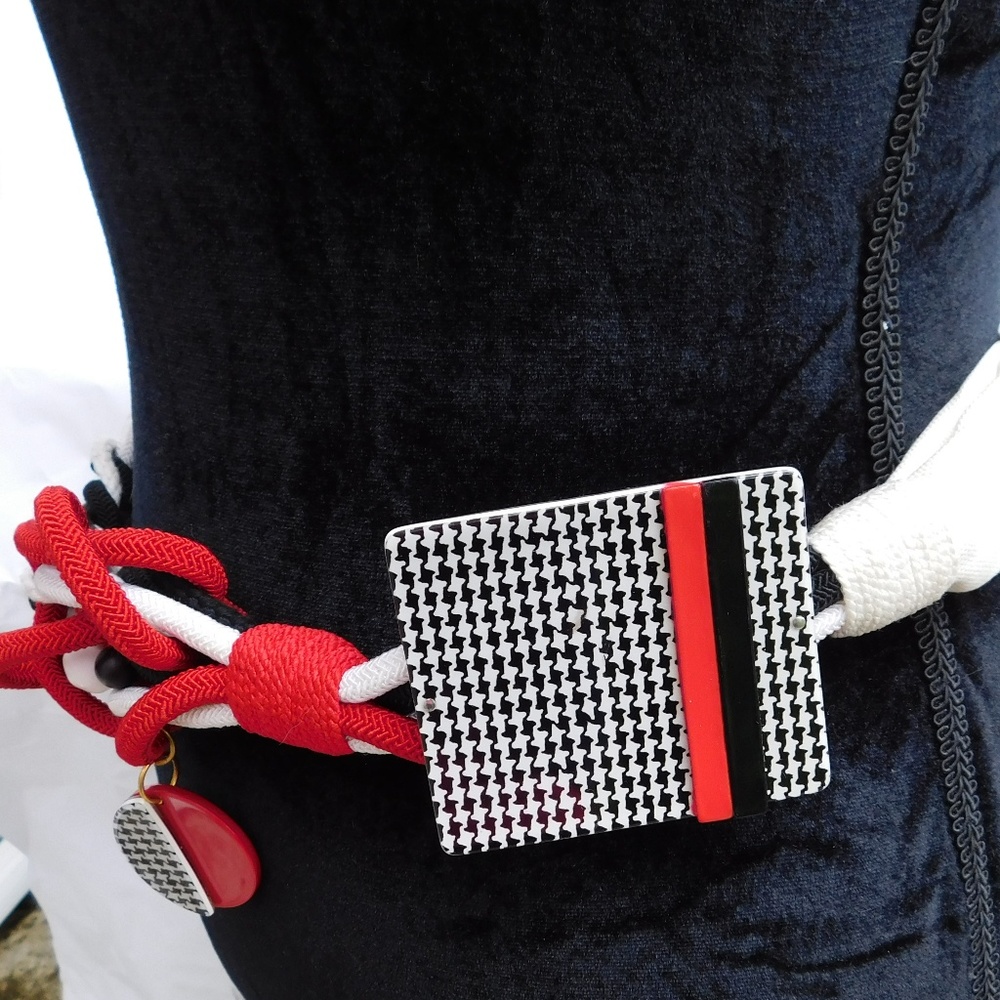 VINTAGE AVANT GARDE ROPE BELT - Picture 3 of 6